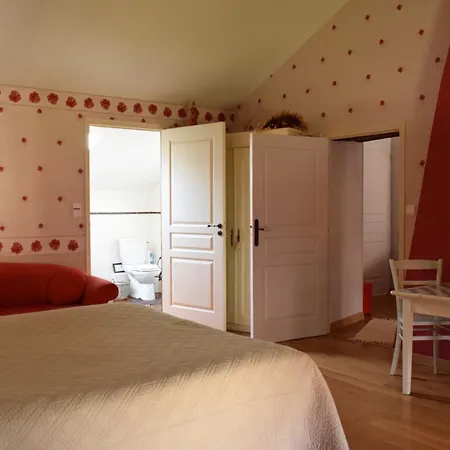 Au Pre Du Moulin Bed & Breakfast