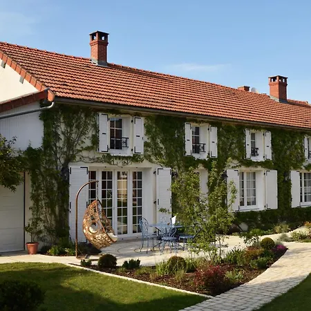 Au Pre Du Moulin Bed & Breakfast