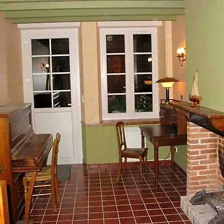 Au Pre Du Moulin Bed & Breakfast