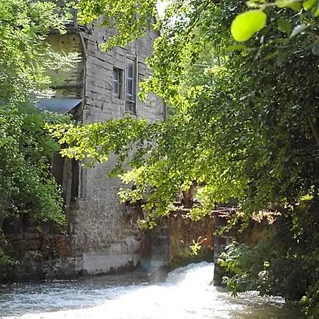 Au Pre Du Moulin Bed & Breakfast Clamanges